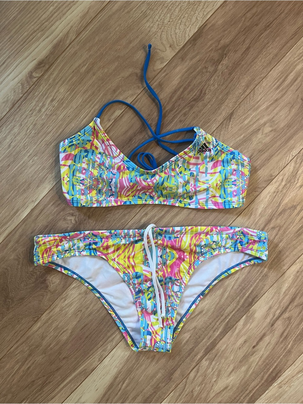 2000s Adidas bikini set with drawstring waist